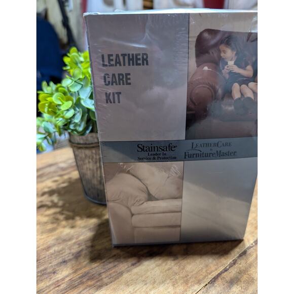 Stainsafe Leather Care Kit by FurnitureMaster Protection For A & P Leather Furni - Picture 1 of 5